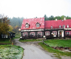 P 2005 - horolezecká chata v Ostrově