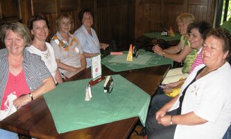 Sedm najedených dam připraveno ke startu