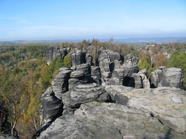 Výhled je odsud barevný a širokoúhlý