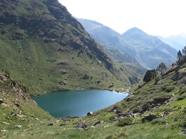 k jezerům Estanys de Tristaine