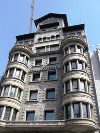 Andorra le Valla je kosmopolitní obchodní centrum