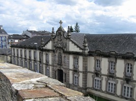 a z jejich ochozů je vidět celé město