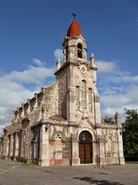Okolo kostela San Pedro de los Arcos