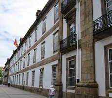 Diputación Provinciale s 200 m dlouhým průčelím