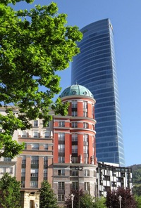 ČT 5.6. - Je den odletu a před chvílí jsme přijeli sem