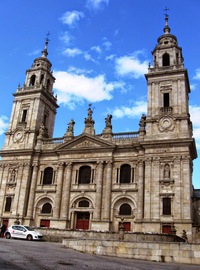 u katedrály Catedral Santiago se základy z 12.st.