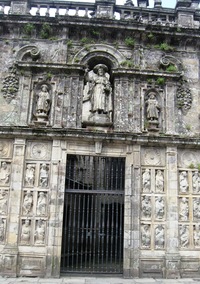 Pak už ale spěchám okolo Svaté brány