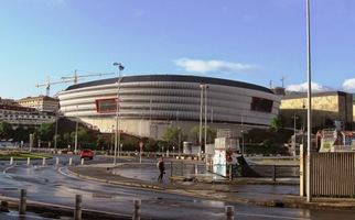 a obdivuji krásu stadionu Atletico