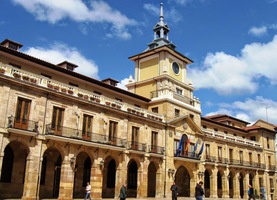 Patří místní okázalé radnici