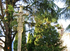 U poutního kříže jsen začal a tady i končím