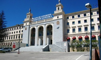 Bývalý klášter Seminario y Collegio Mayor San Jerónimo,