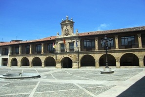 Od radničního náměstí Plaza Mayor