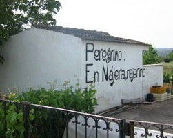 až sem, do Nájery, kde mají, jak vidno, poutníky rádi