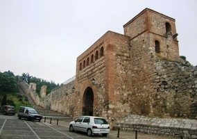 Toto je největší brána města San Esteban,