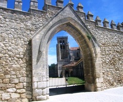 Toto je ovšem brána do světoznámého klášterního komplexu -