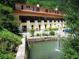 Šúgov, dolina v Jasovské plošině, hotel Ranč