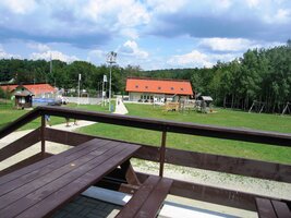 až k chatě v areálu Na Jahodnej