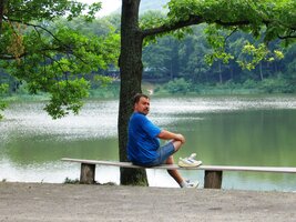 a osvěžili se zde pivem a uzenkami