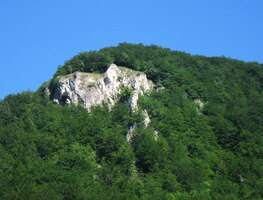 Vyrážíme a nad námi pózují Strážovské vrchy