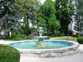 i za krátké posezení u fontány