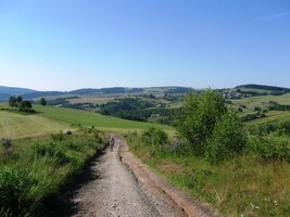 Leč vzhůru přes místní krásné lazy