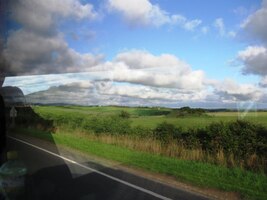třeba i přes špinavá okna autobusu