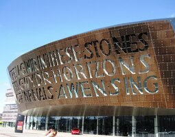 a vysvětluje se to tu velkým písmem