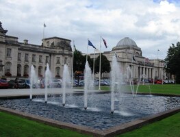 před budovou národního muzea