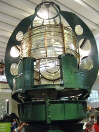 A toto? Hádejte, neuhádnete. Maják!