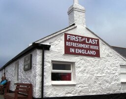 A jsme na Konci světa (viz výstižný nápis)