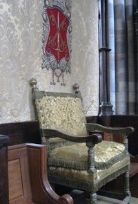 Když katedrála, tak i katedra - pro arcibiskupa