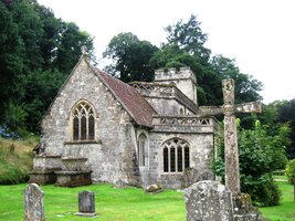 s typicky anglickým hřbitovem