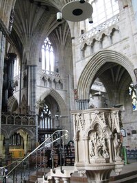 Krásný pohled je jak od zdobné křtítelnice,