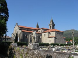 Kus za městem je další místní div