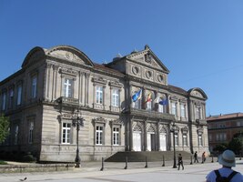 a v přilehlém parku paláce Deputación Provincia