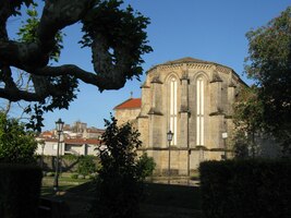s arboretem, glorietou a vyhlídkovou rampou