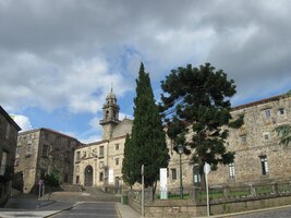 ke stejnojmennému klášteru