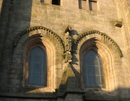 a detaily výzdoby její fasády