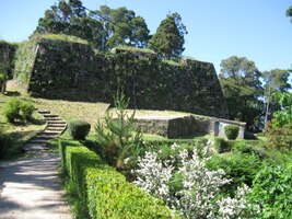 která pamatuje mnoho století a válek