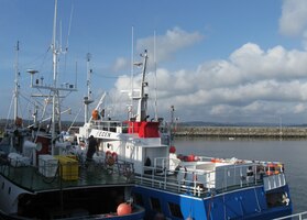 Připluly i tyto velké lodě,