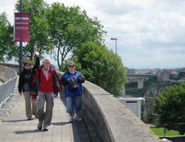 Avšak vzhůru, vstříc portugalskému slunci!