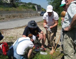 Ouvej, nehoda těsně před cílem!