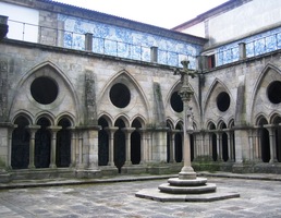 Vše je tu jemné, důmyslně prosvětlené