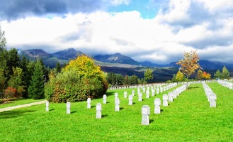 Tak tedy: "...a světlo věčné ať jim svítí..."