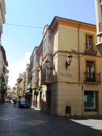 a pak teprve vyrazili do ulic