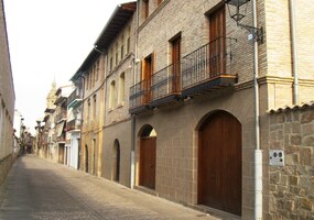 Jdeme ulicí Calle Crucificio