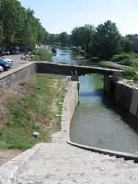 Na okraji města je tento technický skvost