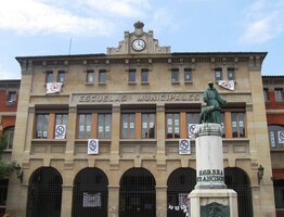a poslěze přes náměstí San Francisco