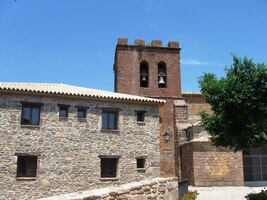 Také z další vsi na návrší - Undués la Leyra