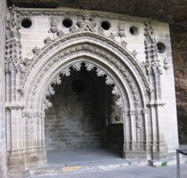 přestože klášter byl baštou proti Maurům